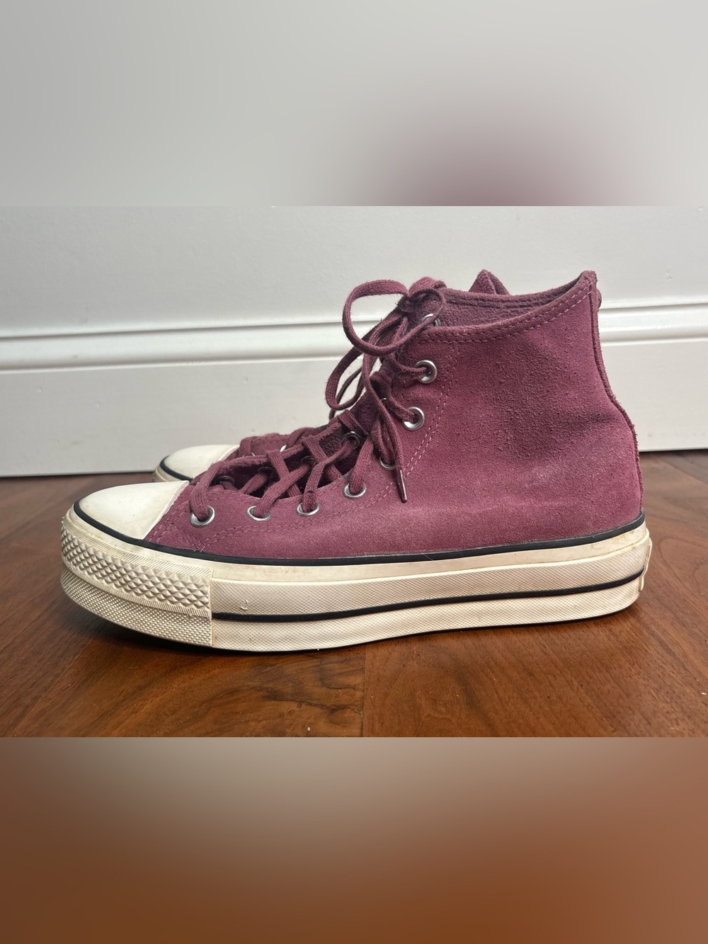 Converse Platform High Tops Sneaker - Picture 4 of 10